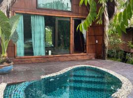 Villa Baan Pak Pra, hotel com piscina em Ban Pak Pra (1)