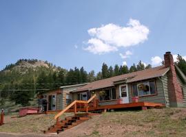 Rocky Mountain Retreat 2 by Rocky Mountain Resorts: Estes Park şehrinde bir lüks otel