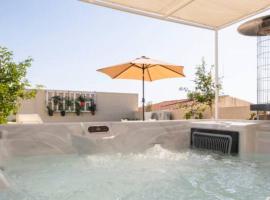 Due passi dal mare tra Marina di ragusa-Punta secca, hotel in Villaggio Azzurro