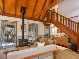 The Lodge Blackheath، فندق في بلاكيث