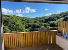 Sunny Nook, Pretty 1 bed modern cottage close to Woolacombe, hotell i Ilfracombe