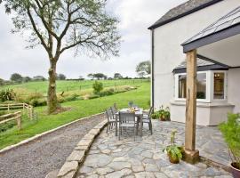 Exmoor View, hotel with parking in Barbrook