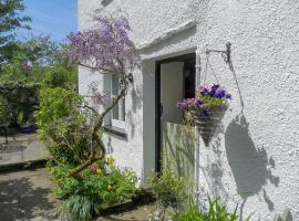 Cragg Cottage, hotel with parking in Bouth