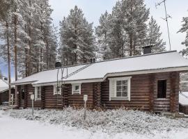 Log Cabin Apartment Alppirinne, hotell med parkeringsplass i Suomutunturi