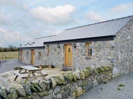 The Top Barn, hótel í Coedana