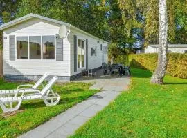 Nice Home In Heinkenszand With Wifi