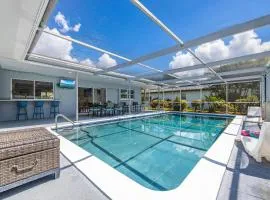 Fun, Relaxation, POOL, spacious, Sleeps 12- Villa Sea Crest Cottage