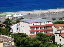 Hotel Calabria, hotell sihtkohas Praia a Mare