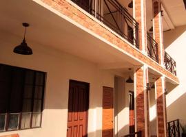 Ginto Residence - City Center, apartment in Coron