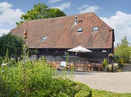 Mount House Barn, hotell i Burwash