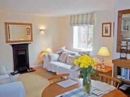 Cobble Stones, pet-friendly hotel in Holt