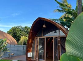 Found Mansion, resort in Pantai Cenang