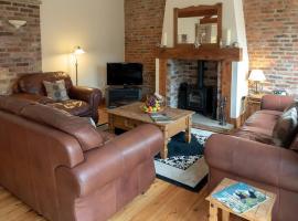 Wheelhouse Cottage . A brick-built barn conversion, hotel a Thirsk