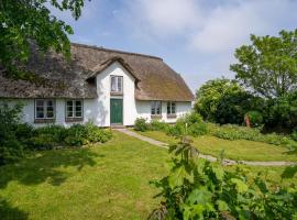 HYGGE-unter-Reet, vacation home in Westerhever