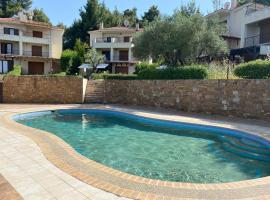 Villa Karolina - Halkidiki Kriopigi - 3 bedrooms, hotel a Kriopigi