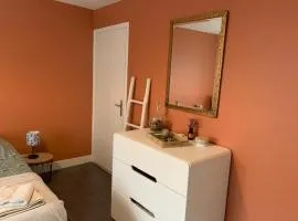 chambre indépendante chez particuliers avec salle de bain privative