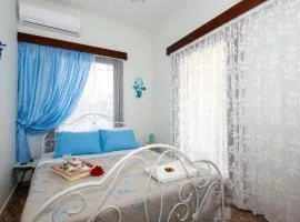 Stratos Seaside corner apartment