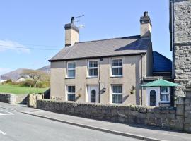 Ty Capel Gosen, holiday home in Trefor