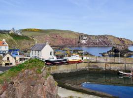 Rock Cottage, holiday home sa Saint Abbs