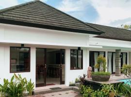 Villa Taloka, ξενοδοχείο σε Montongbuwoh