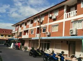 Haadrin village Fullmoon