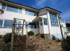 Trelander House, hotel with parking in Penzance