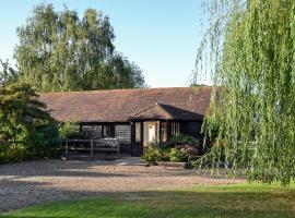 Maplehurst Barn Stables, vacation home in Staplehurst