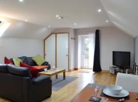 The Loft, holiday home in Llanerch-Aeron