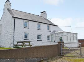 Porth Cormon Farmhouse、Llangwnadlのホテル