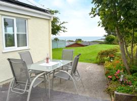The Cottage, beach hotel in Penrhos-Lligwy