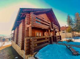 TRINITY Log Cabin Wellness resort, chalet de montaña en Štrba