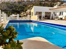 Casa Helena Cumbre - Incredible views! Villa with private pool