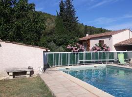 Gite emilouise, hotel a Carnoules