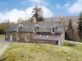 Mar House, holiday home in Braemar