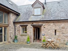 Honey Cottage, hotel with parking in Newland