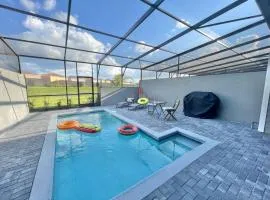 5bd 4.5bth Resort Villa w/ Pool - 20mins to Disney
