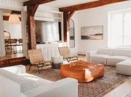 Beach House in Niagara