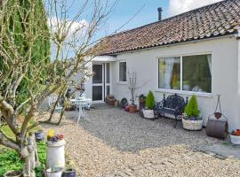Mill Cottage, holiday home in Stillington