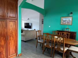 Travellers Villa, apartment in Roseau