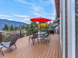 Mountain Lake View Lodge, holiday rental in Bellingham