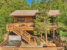 1 Mi to Peak 7 Home with Hot Tub in Breckenridge!
