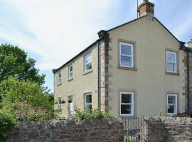 Lilac Cottage, hotel perto de Bolton Castle, Redmire