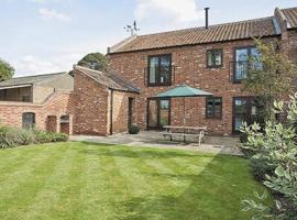 Woodpecker Barn - Cwl, hotel with parking in Sculthorpe