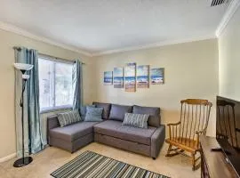 Walk to Beach and Dining Sunny St Pete Condo!