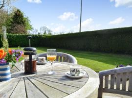 Poplar Bungalow, hotel con estacionamiento en Lyng