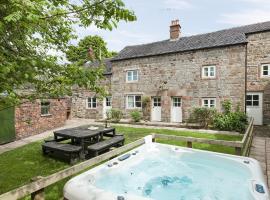 School House, hotel with jacuzzis in Leek