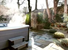The Little Barn @ Bath With LARGE Hot Tub