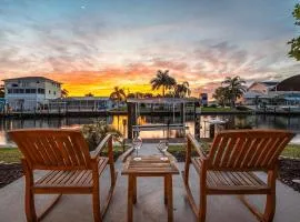 Beautiful Water Views, Tropical Sunsets, Gulf Access - Villa Island Escape - Roelens Vacations