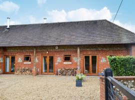 The Stables, villa in Martin