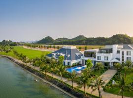 The Five Villas & Resort Ninh Binh, parkolóval rendelkező hotel Tam Ðiệp városában